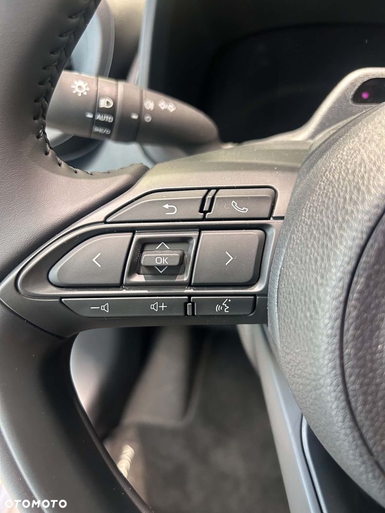 Toyota Aygo X Hybrid 1.5 Comfort e-CVT - 21