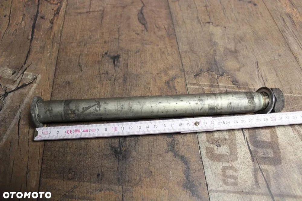 OŚ OŚKA TYŁ YAMAHA MT01 MT-01 - 2