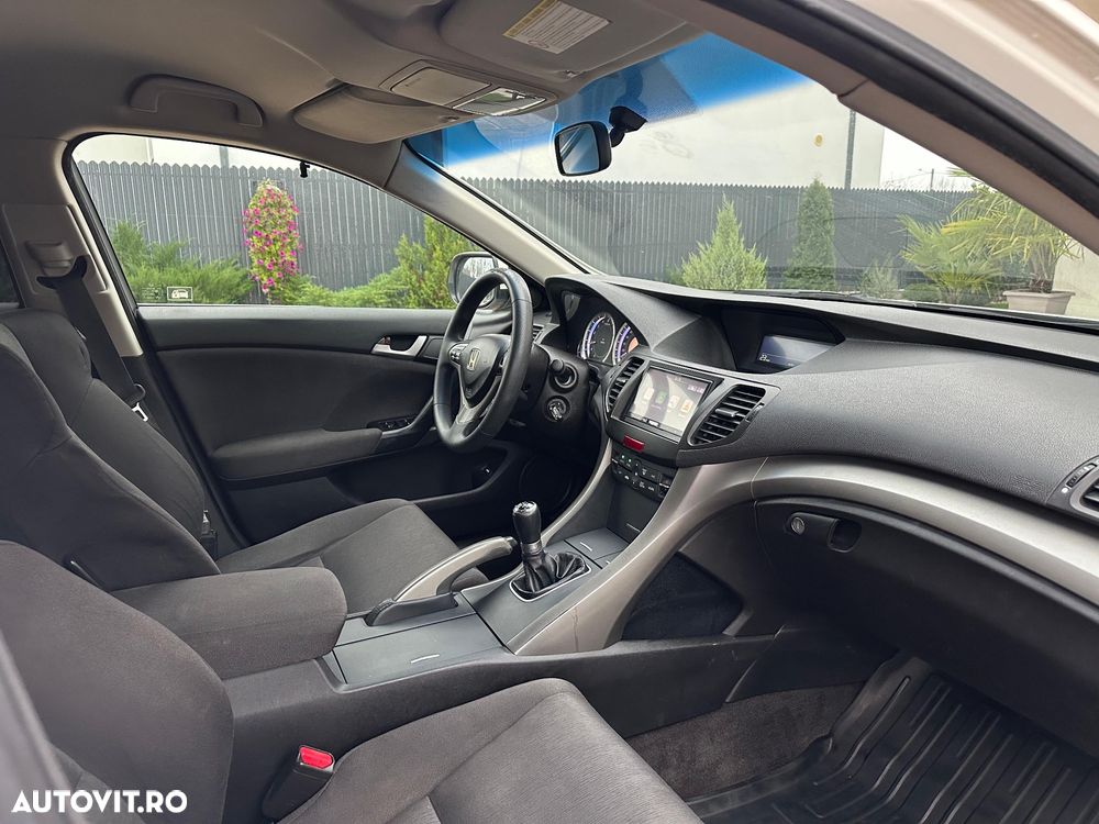 Honda Accord 2.0 Elegance - 23