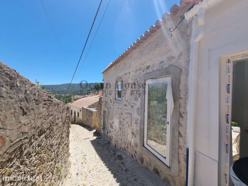 Típica moradia de aldeia totalmente restaurada - Monchique - Grande imagem: 2/21
