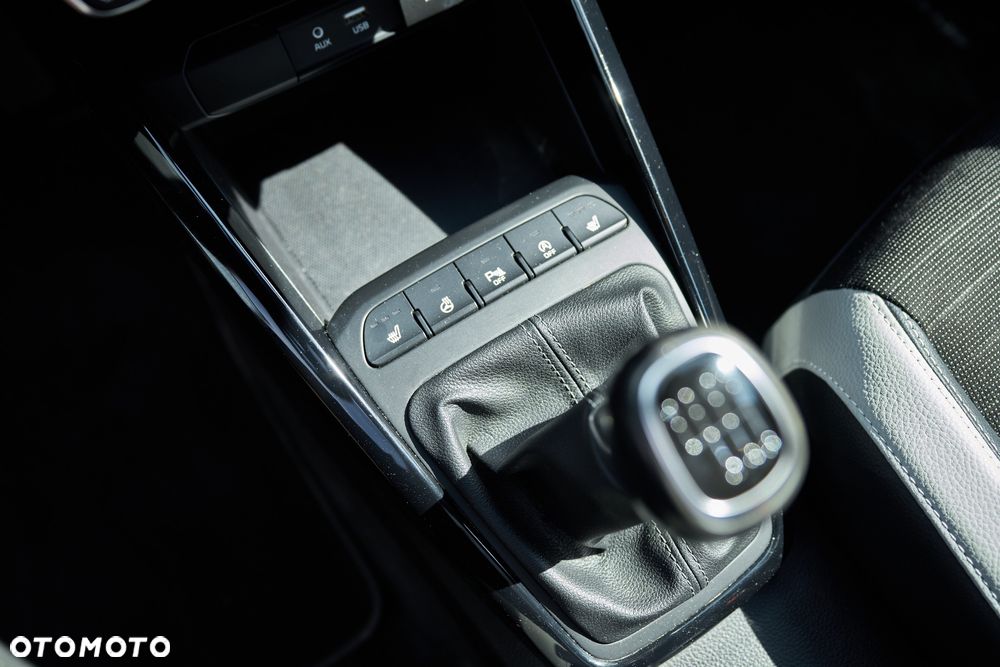 Kia Stonic - 17