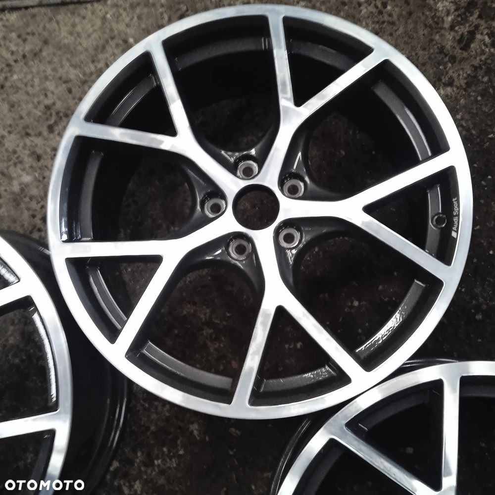 Felgi Audi RS3 8Y 19" ET46 - 4
