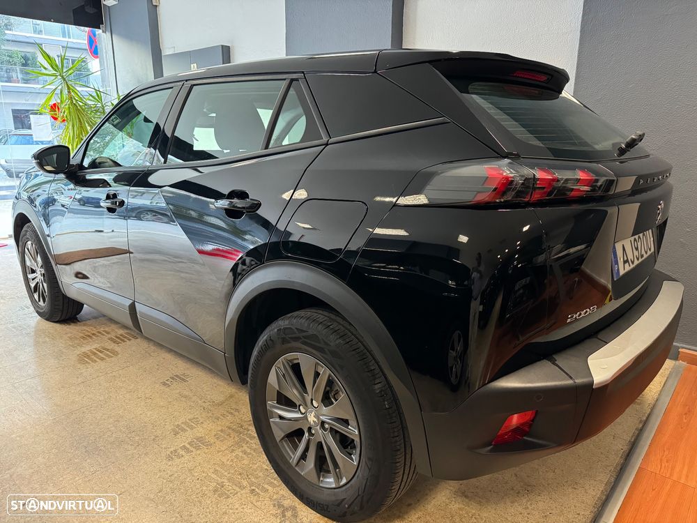 Peugeot 2008 1.2 PureTech Active Pack - 4