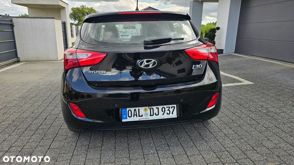 Hyundai i30 blue 1.6 CRDi Trend - 6