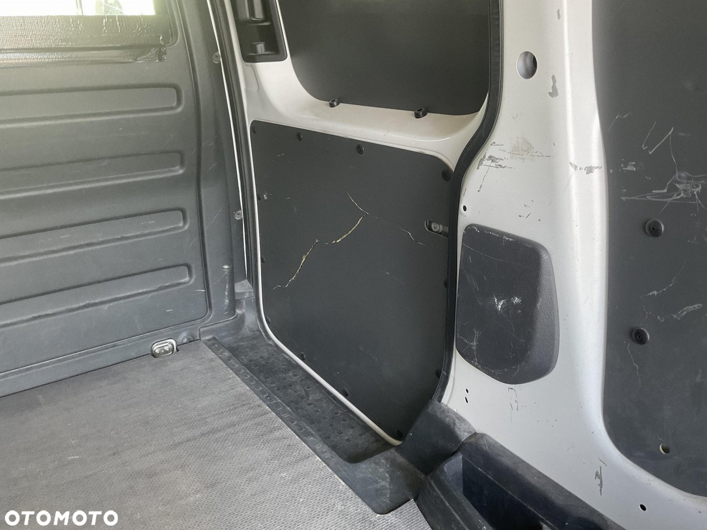 Volkswagen Caddy 2.0 TDI - 15