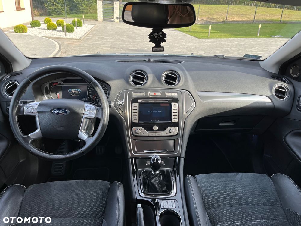 Ford Mondeo 2.5 Titanium - 9