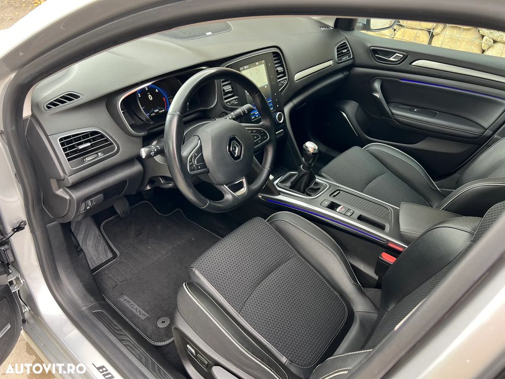 Renault Megane ENERGY dCi 110 Start & Stop Bose Edition - 11