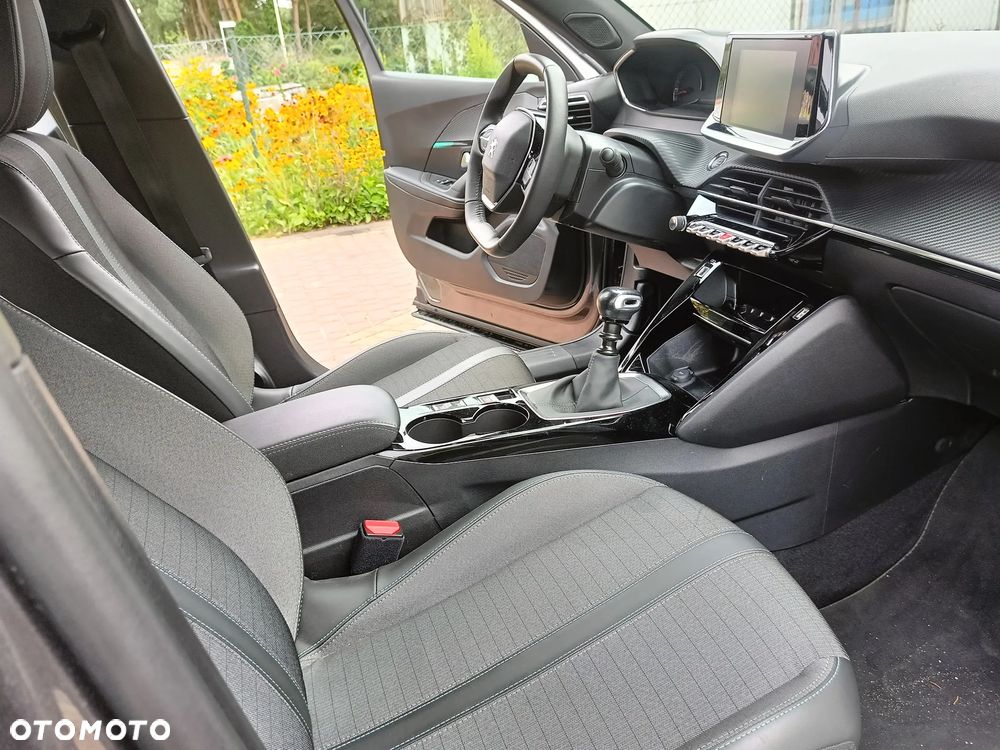 Peugeot 2008 1.2 PureTech Active Pack S&S - 15