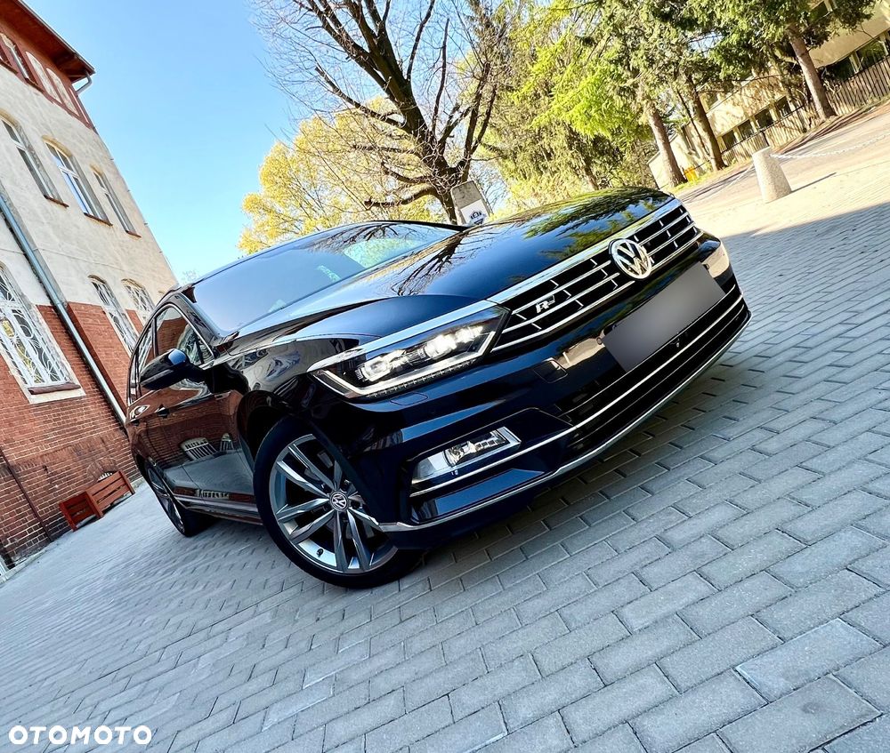 Volkswagen Passat Variant 2.0 TDI SCR 4Motion DSG Highline - 35