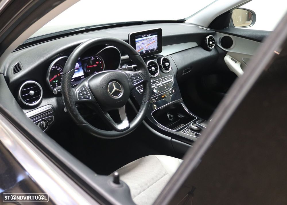 Mercedes-Benz C 300 de Avantgarde - 10