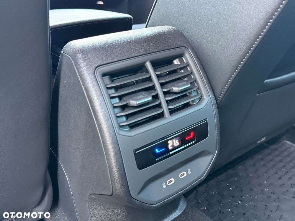 Cupra Leon 1.5 eTSI mHEV DSG - 11
