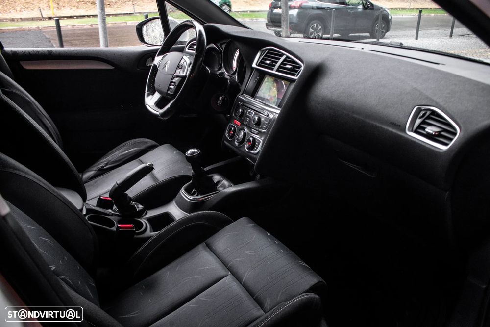 Citroën C4 HDi 90 Attraction - 20