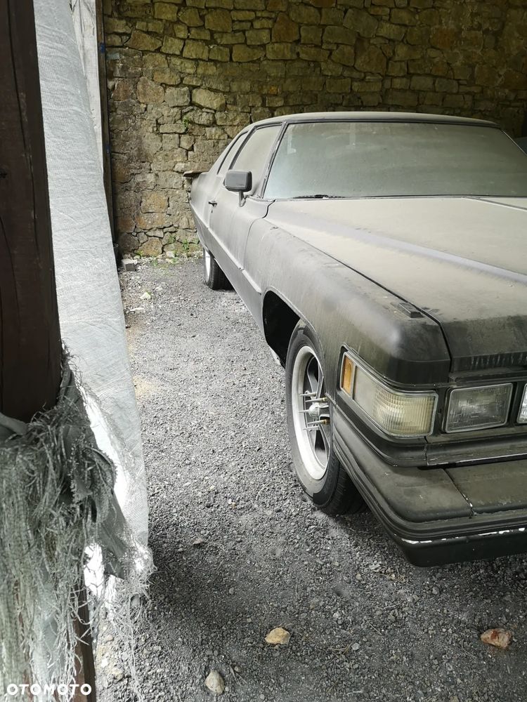 Cadillac Deville - 2