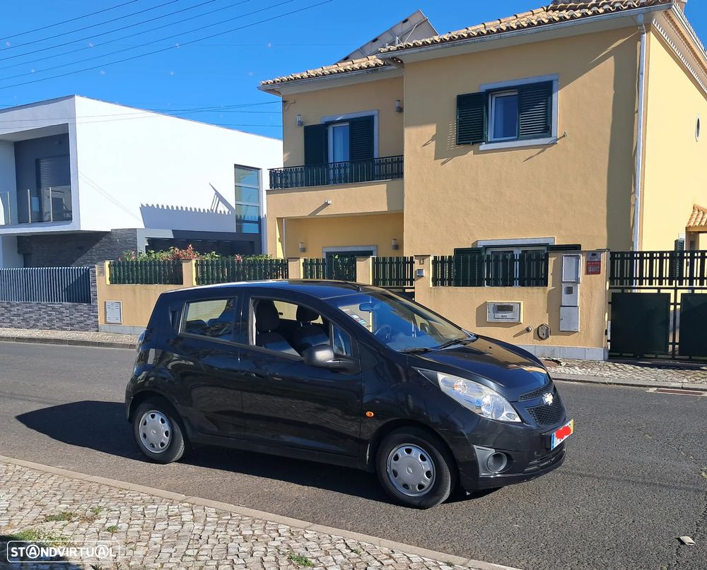 Chevrolet Spark 1.0 L - 1