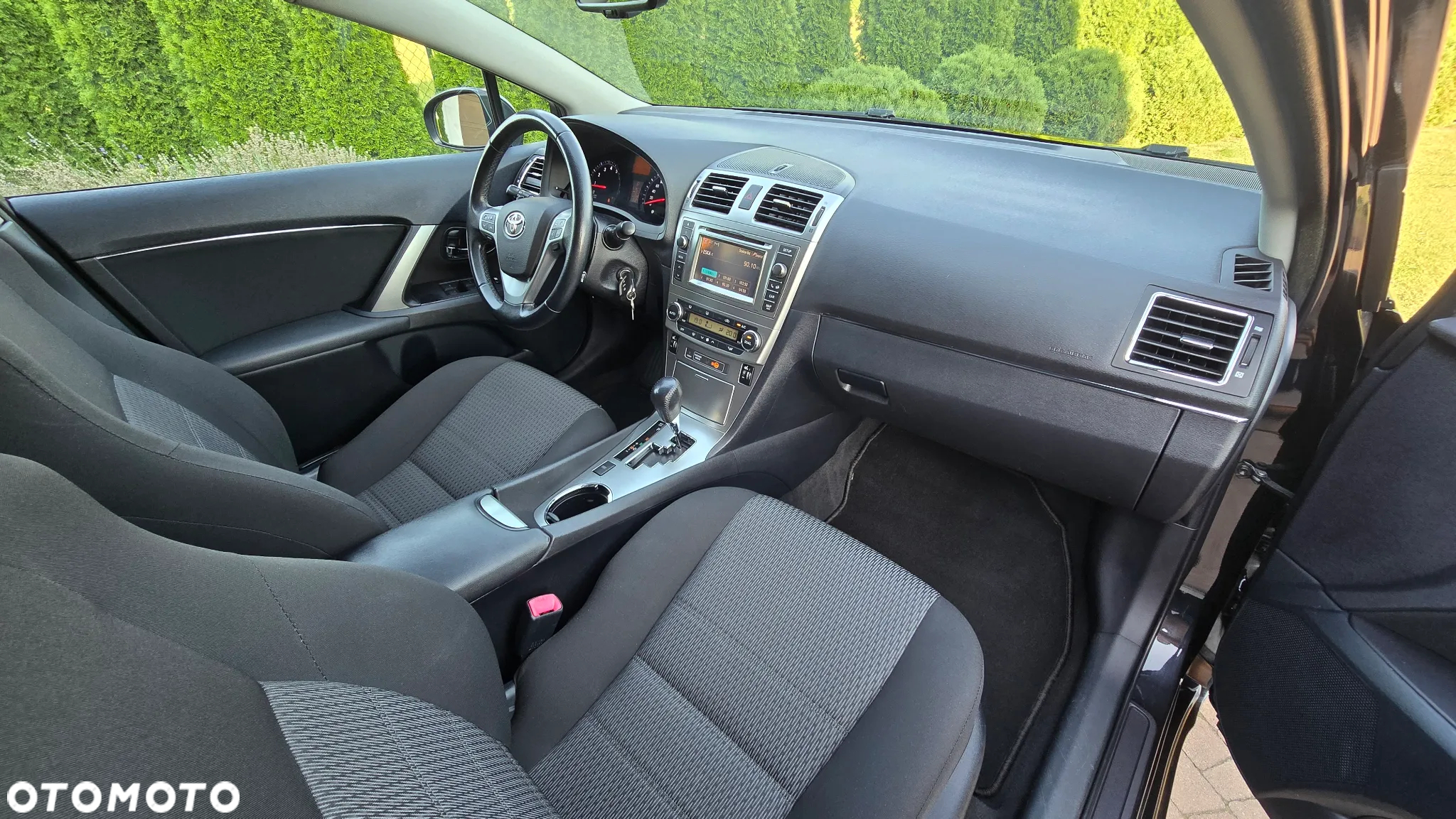 Toyota Avensis - 33