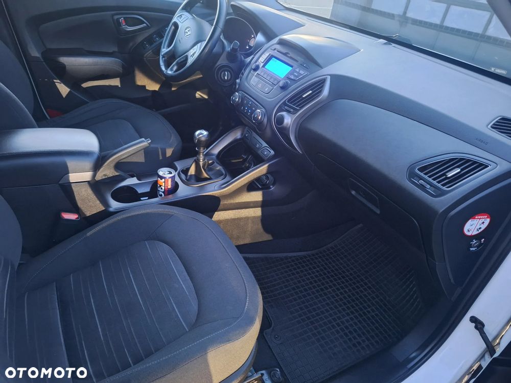 Hyundai ix35 1.6 2WD blue Trend - 6