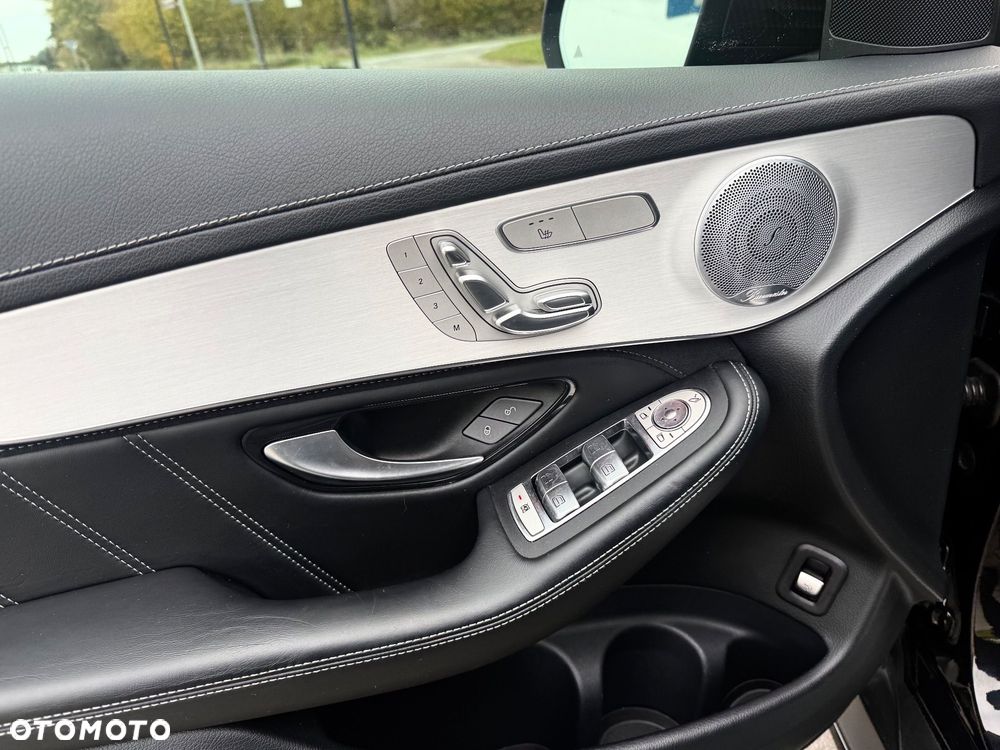 Mercedes-Benz GLC - 16