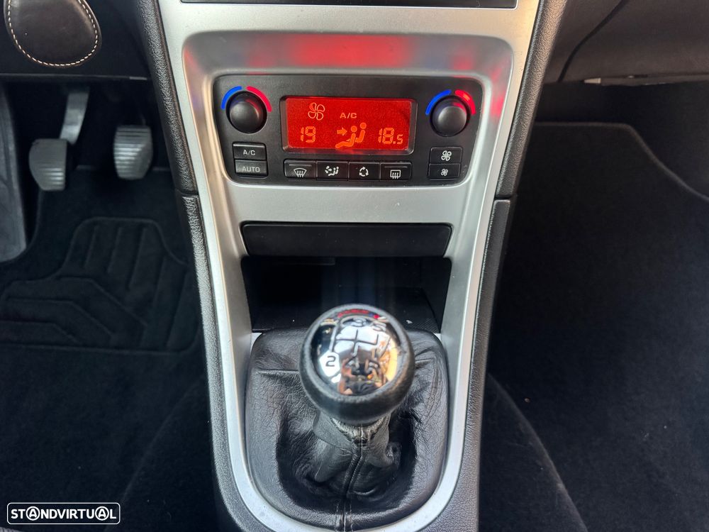 Peugeot 307 SW 1.6 HDi FAP Executive - 13