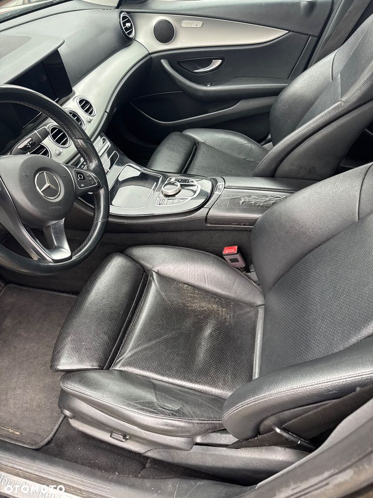 Mercedes-Benz Klasa E 200 d 9G-TRONIC Exclusive - 12