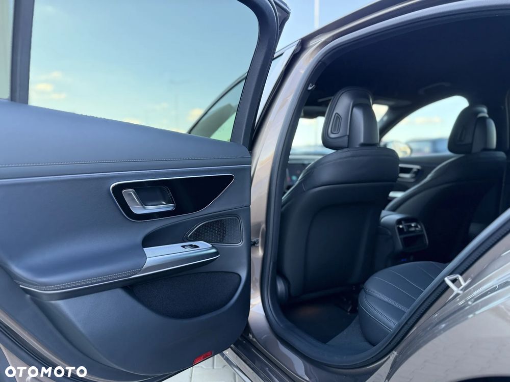 Mercedes-Benz Klasa E 200 9G-TRONIC AMG Line NIGHT Edition - 28