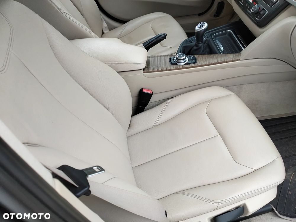 BMW Seria 3 320d Blue Performance Modern Line - 21