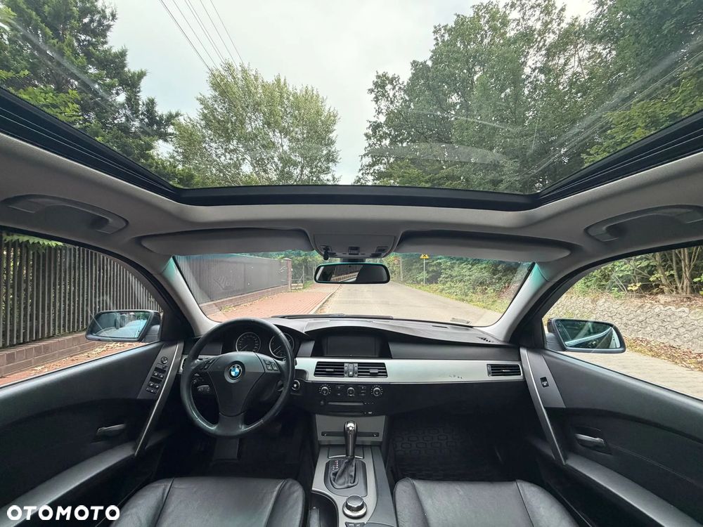 BMW Seria 5 525d - 2