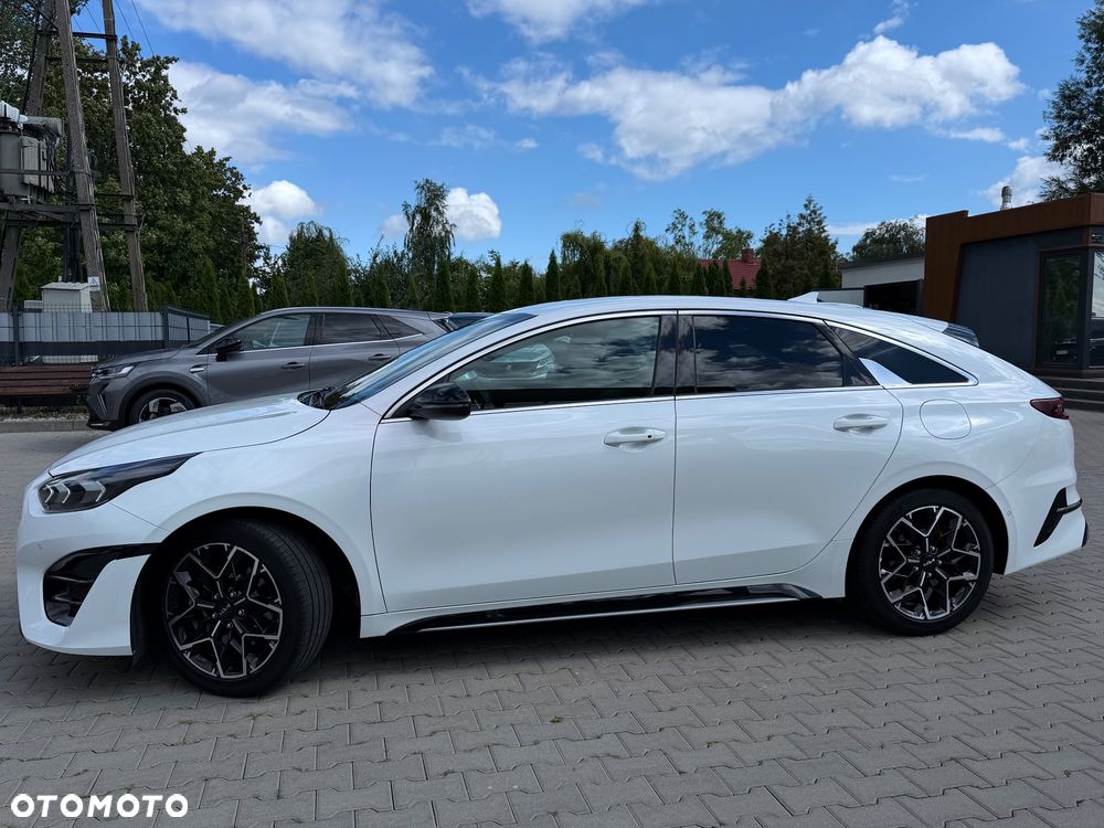 Kia ProCeed 1.5 T-GDI DCT7 OPF GT LINE - 4