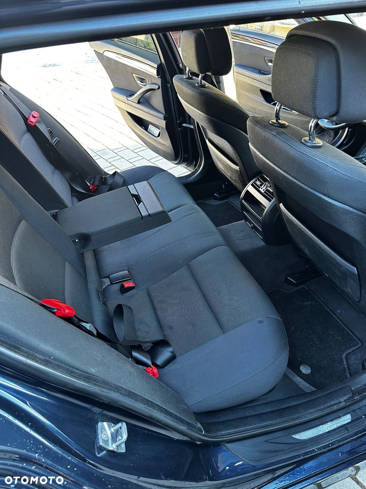 BMW Seria 5 520d - 14