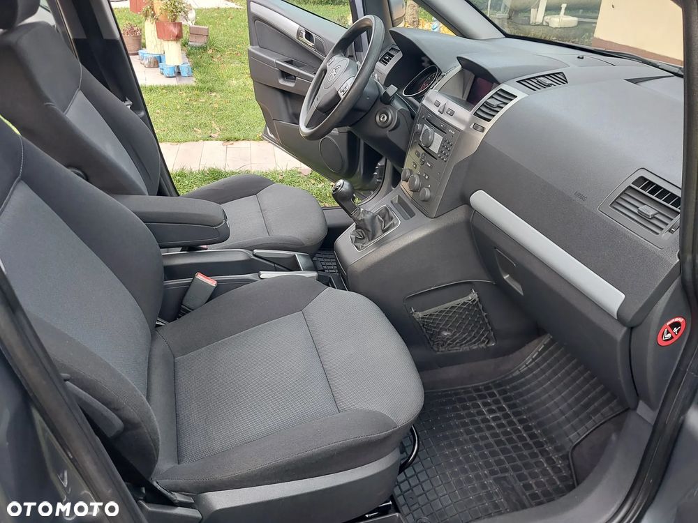 Opel Zafira 1.8 - 10