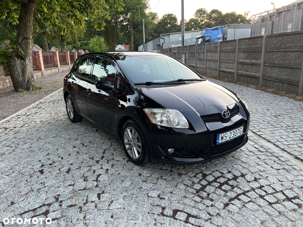 Toyota Auris - 2