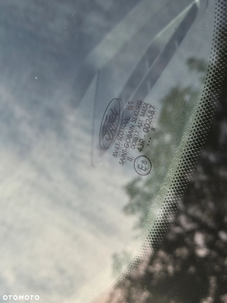 Ford Kuga - 38