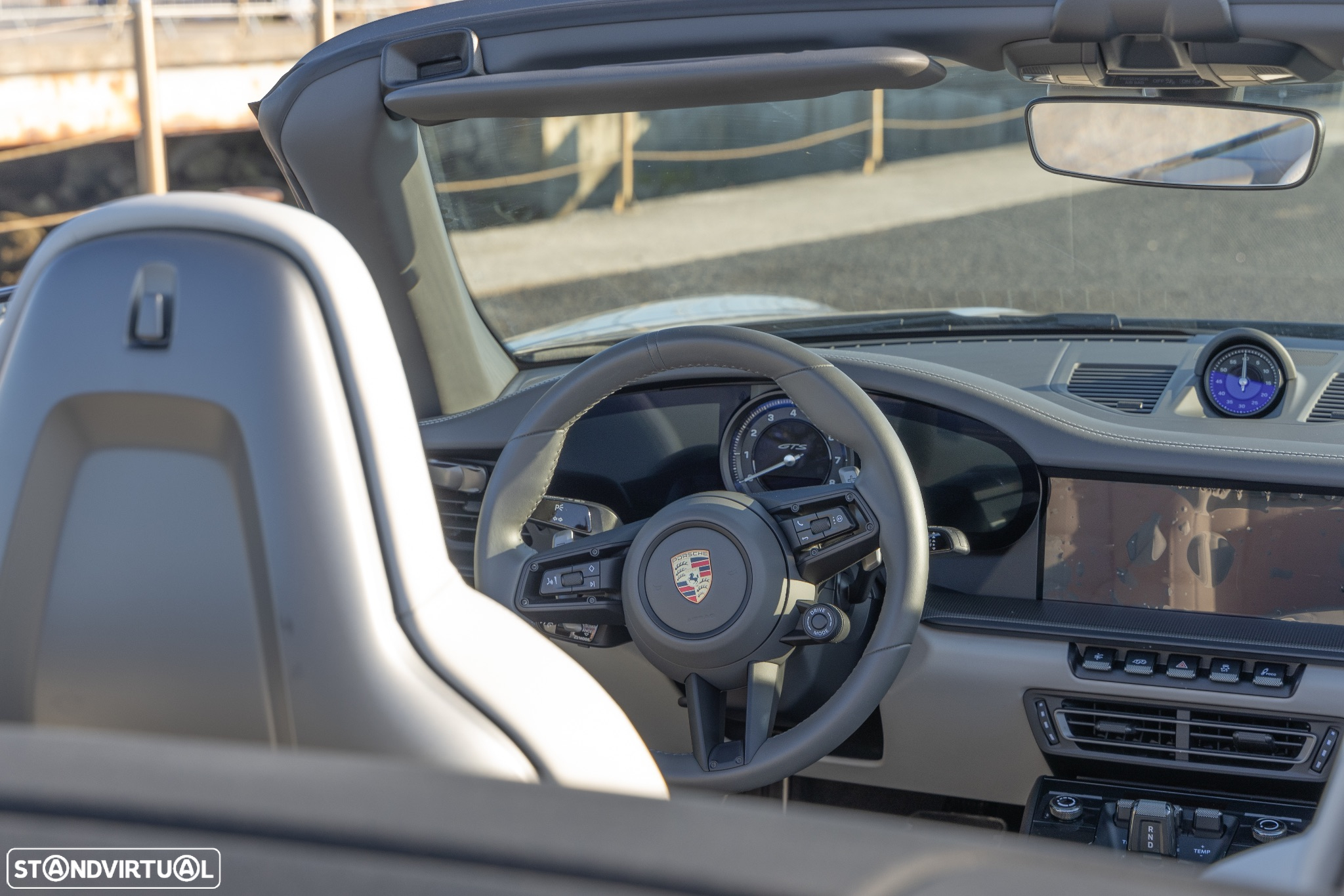 Porsche 911 (992) Carrera 4 GTS PDK - 26