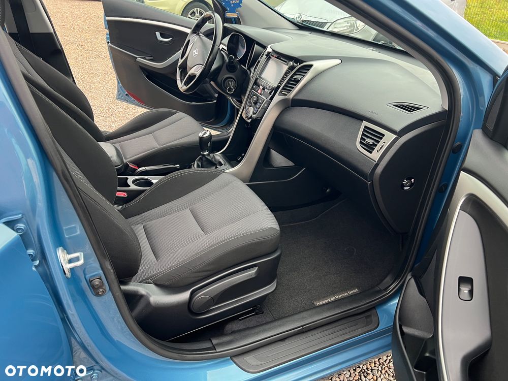 Hyundai i30 1.4 Intro Edition - 17