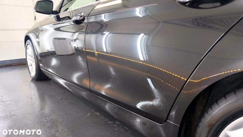 BMW Seria 5 530d xDrive Sport-Aut - 17