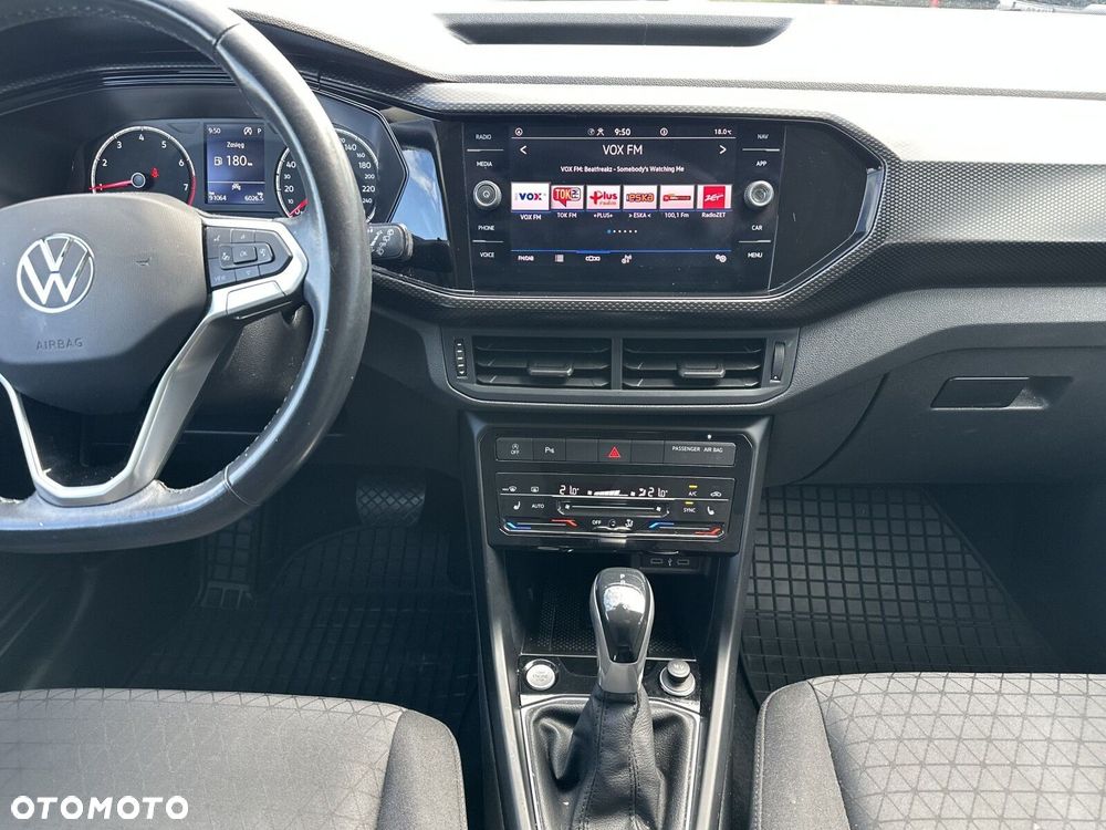 Volkswagen T-Cross - 18