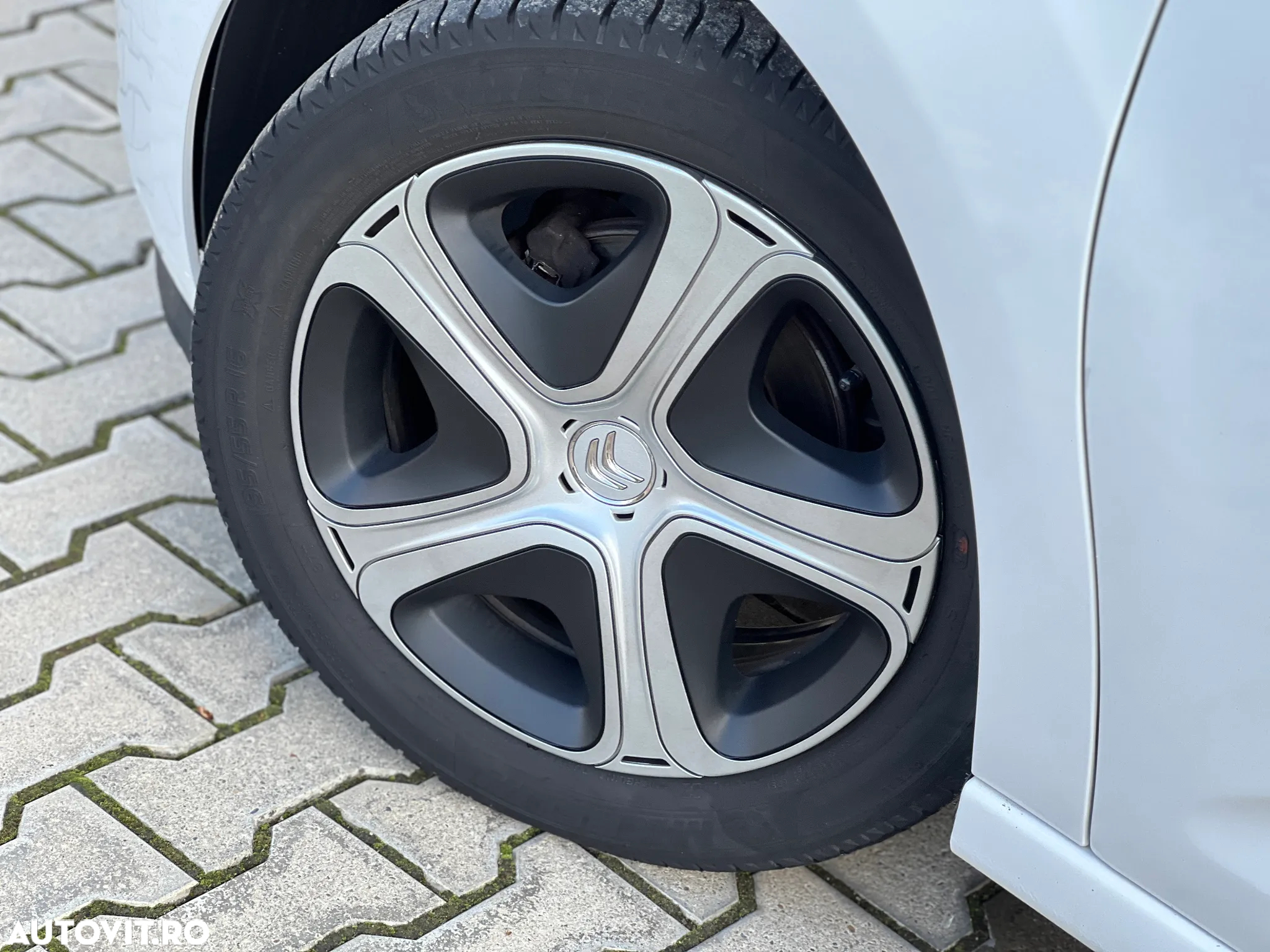 Citroën C3 1.2 PureTech BVM Feel - 11