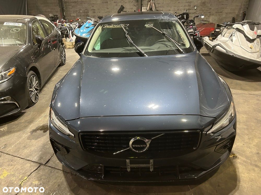 Volvo S60 T5 AWD Momentum Pro - 6