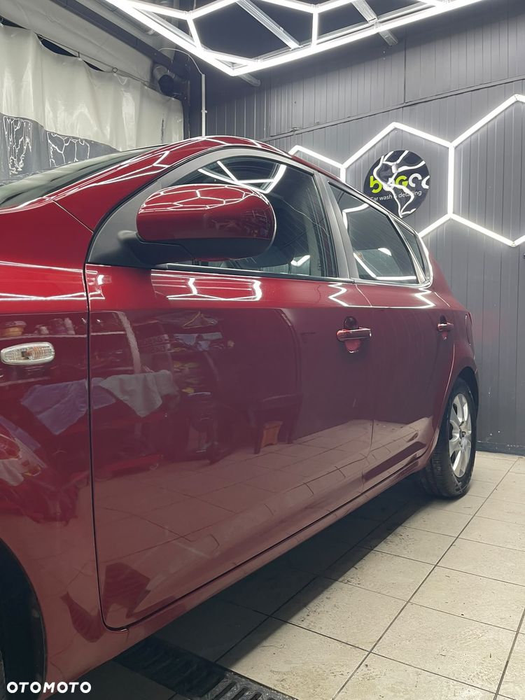 Kia Ceed - 20