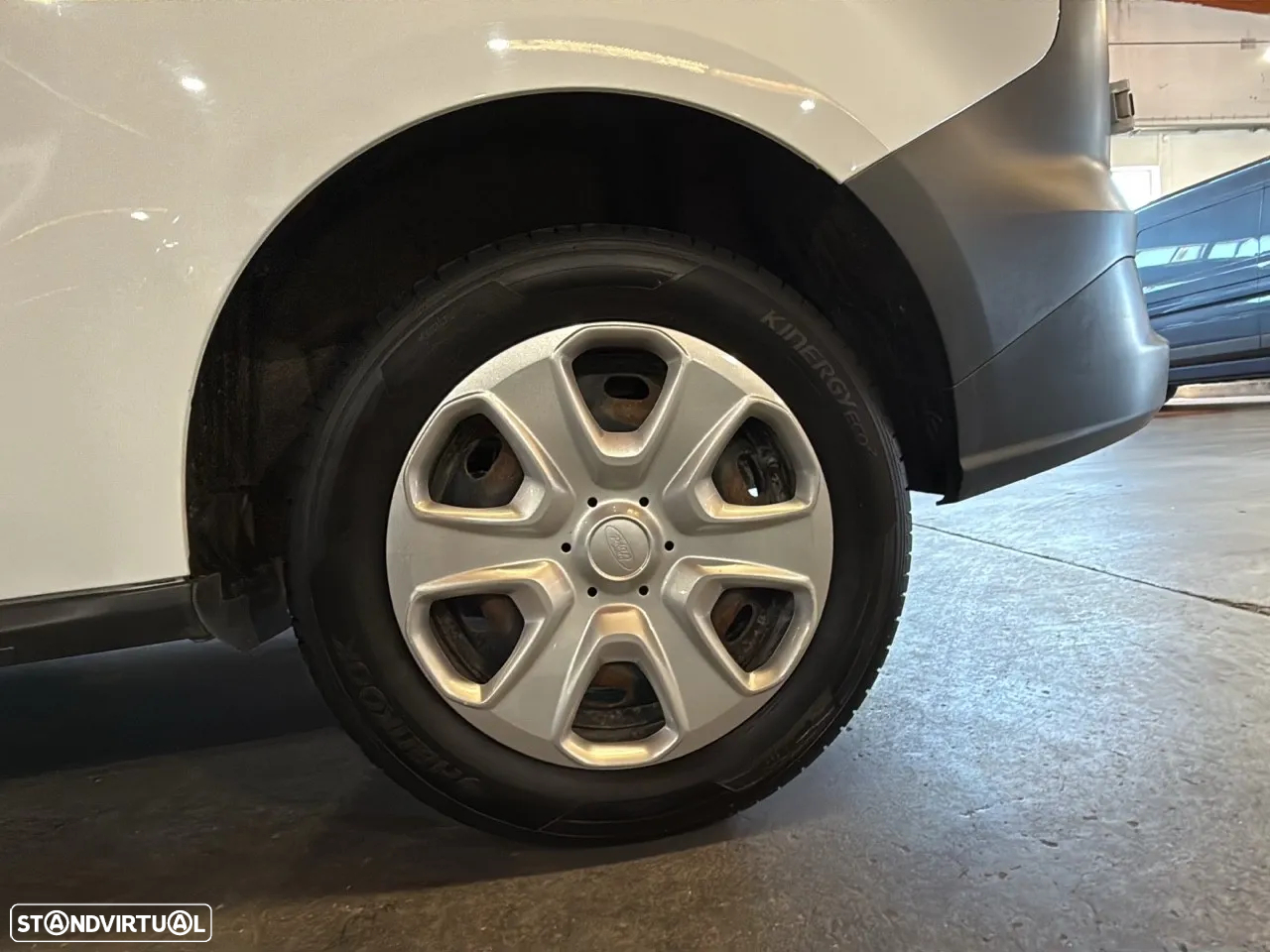 Ford Transit Connect - 11