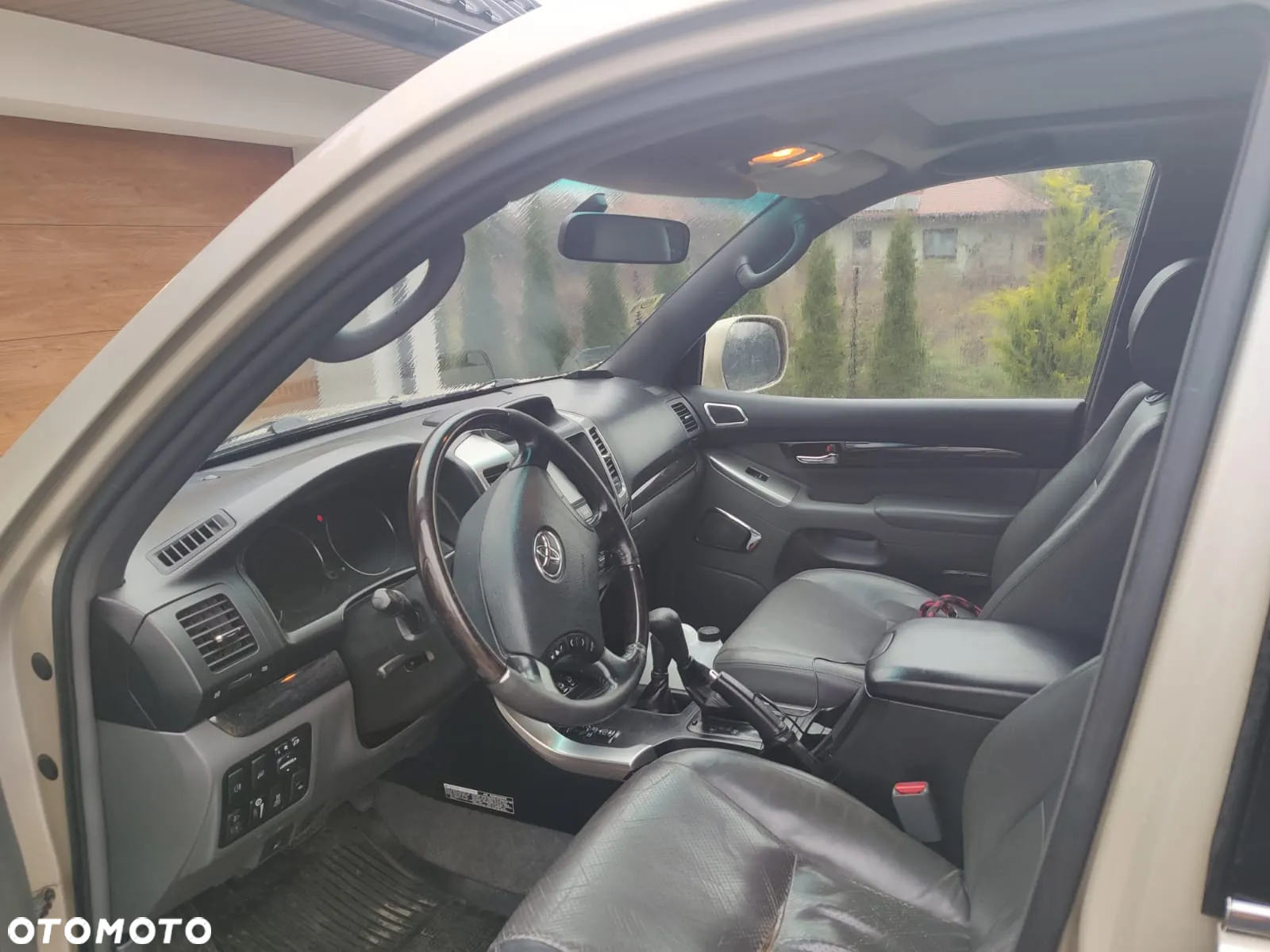 Toyota Land Cruiser - 8