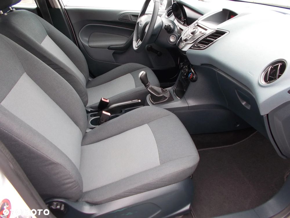 Ford Fiesta 1.25 Celebration - 11