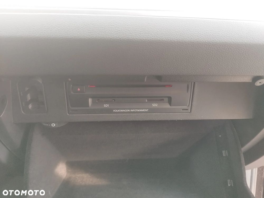 Volkswagen Passat Variant 2.0 TDI BMT Highline DSG - 28