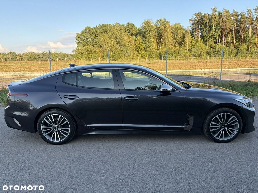 Kia Stinger - 6
