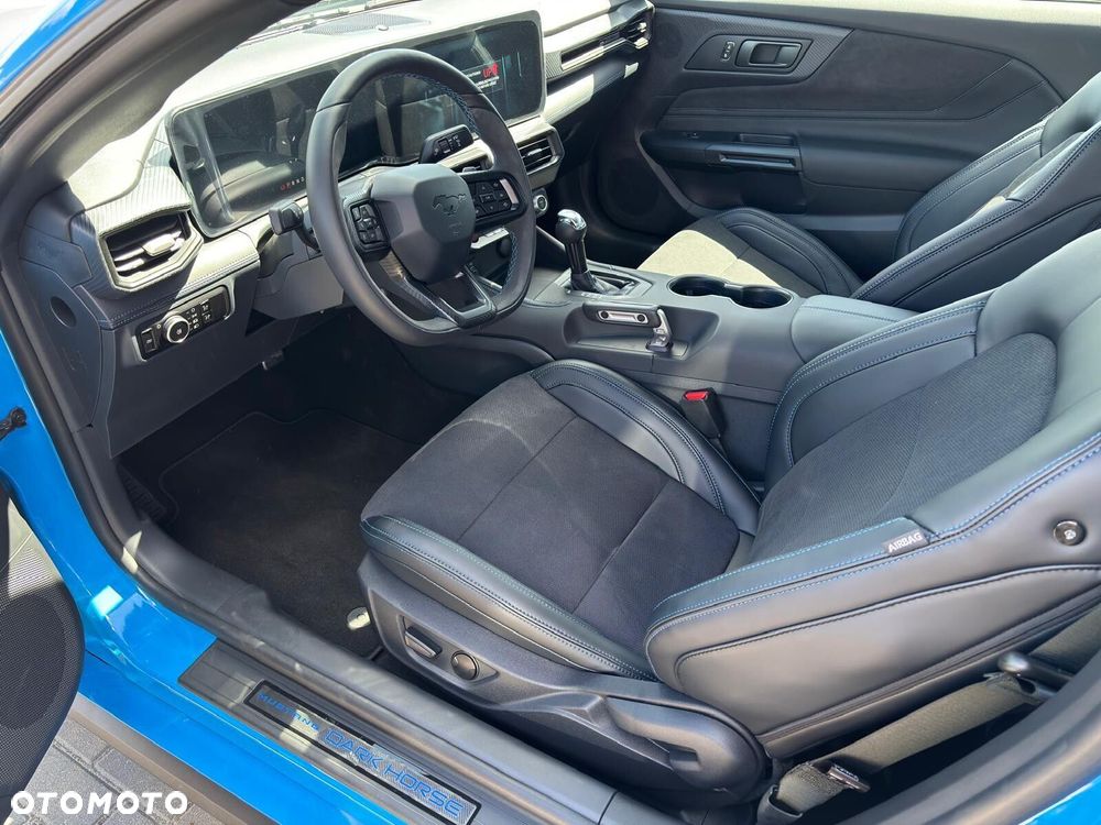 Ford Mustang - 16