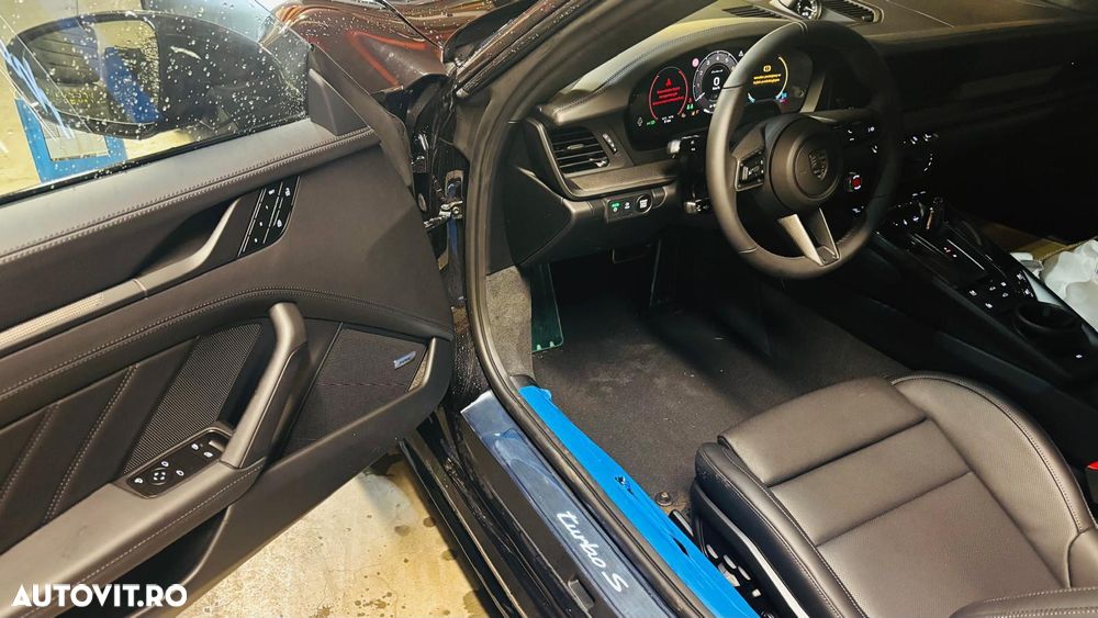 Porsche 911 911Turbo S - 6