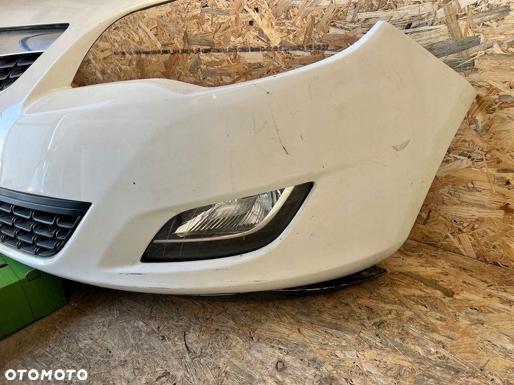 ZDERZAK PRZÓD przedni OPEL ASTRA J Kod lakieru: GAZ halogeny - 3