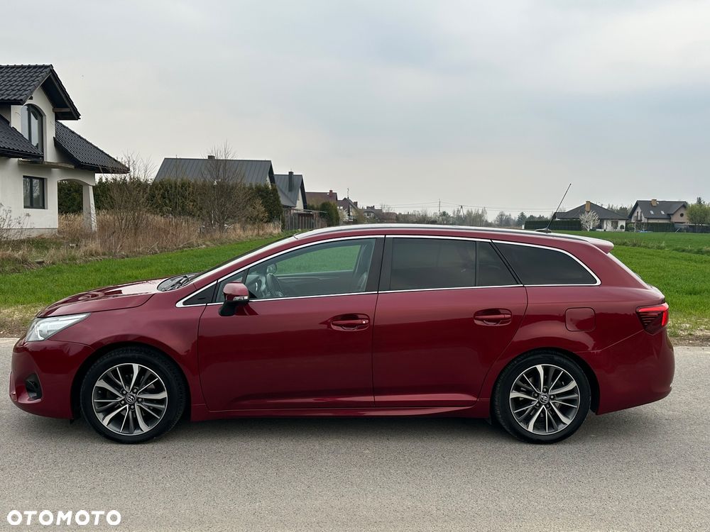 Toyota Avensis 2.0 Selection MS - 5