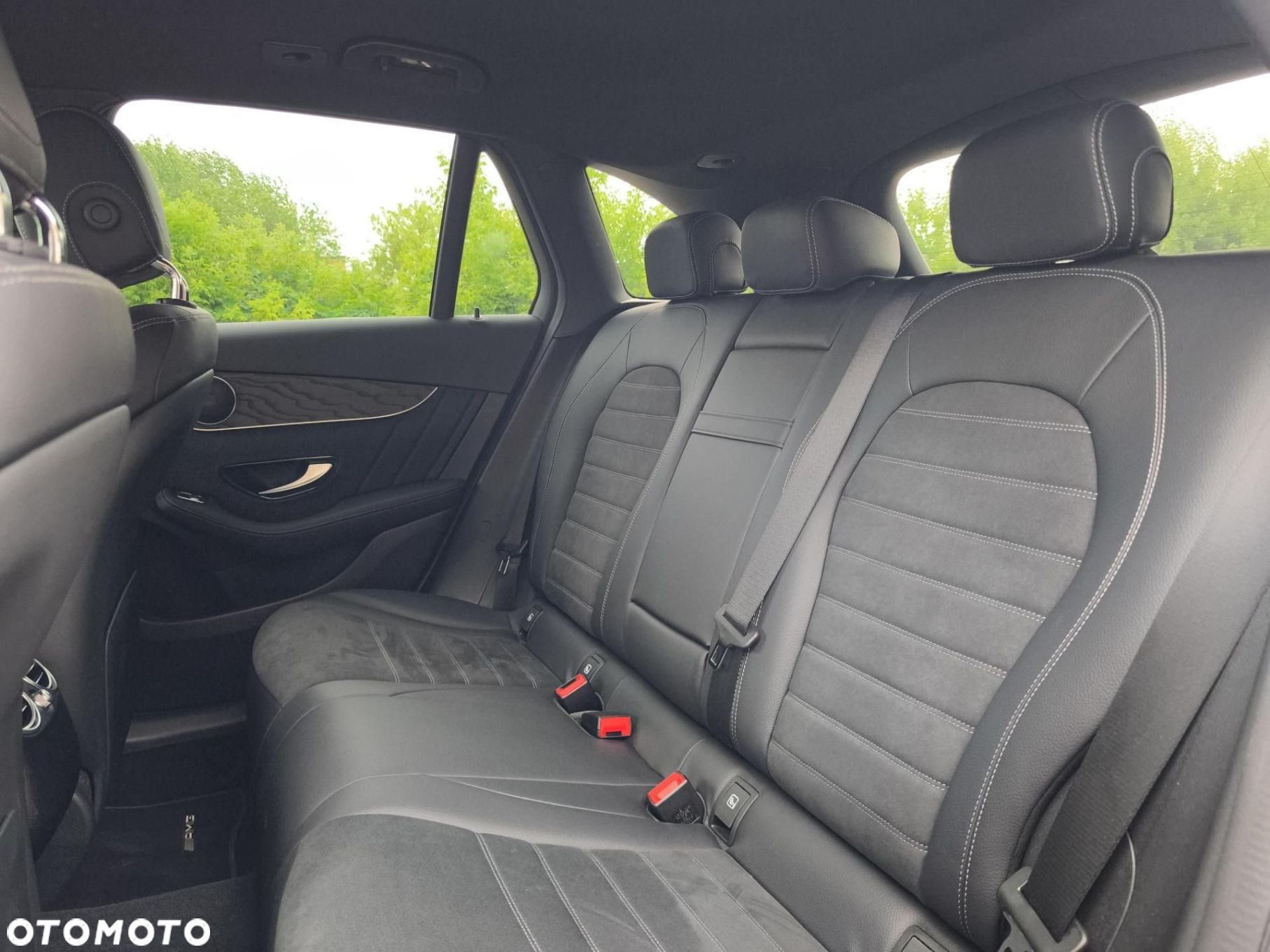 Mercedes-Benz GLC - 21