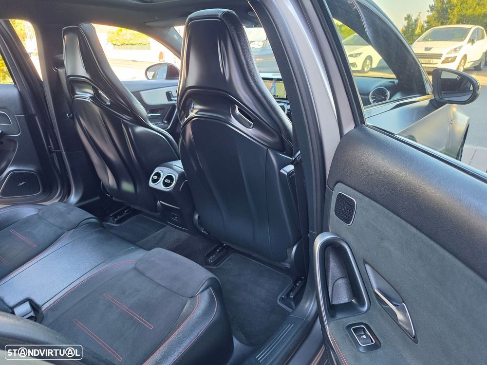 Mercedes-Benz A 45 AMG S 4Matic+ - 39