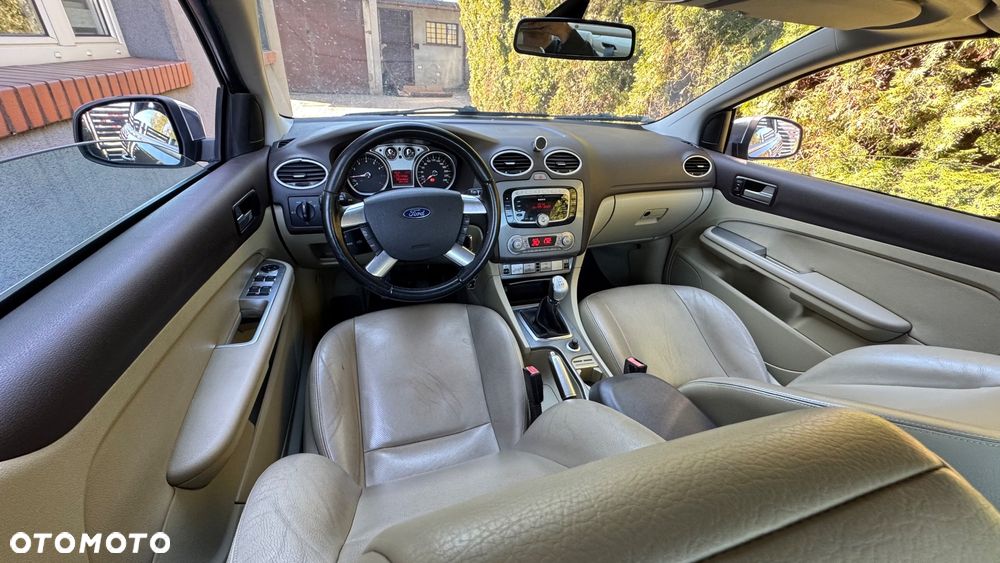 Ford Focus 2.0 16V Trend - 21